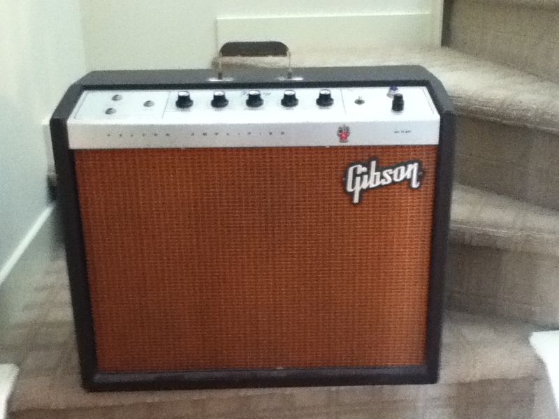 Canadian Vintage Guitar Hunt 1962 GIBSON Falcon Tube Amp