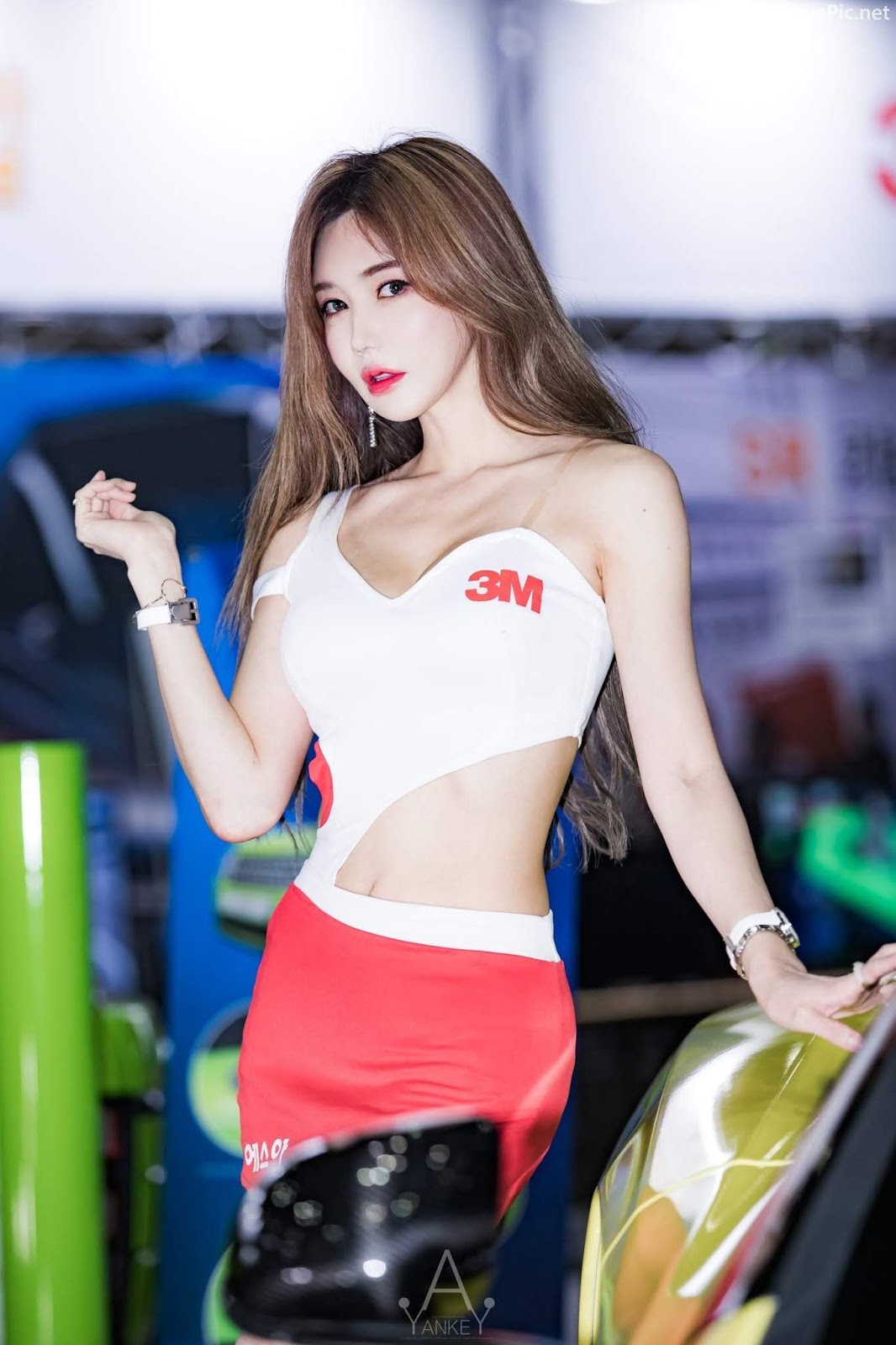 Korean Racing Model - Han Ga Eun - Seoul Auto Salon 2019 - Picture 5