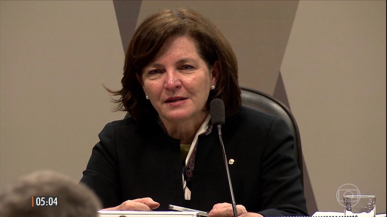 PGR diz que impedir gays, bissexuais masculinos e trans de doar sangue é inconstitucional PGR diz que impedir gays, bissexuais masculinos e trans de doar sangue é inconstitucional