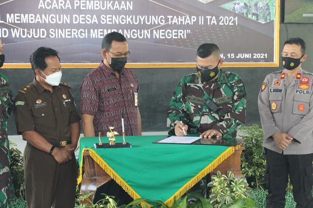 TMMD Sengkuyung Tahap II TA 2021 Kodim Sragen Jatuh di Ds.Tlogotirto TMMD Sengkuyung Tahap II TA 2021 Kodim Sragen Jatuh di Ds.Tlogotirto