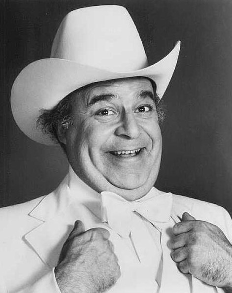 Six Feet Under Hollywood: Boss Hogg