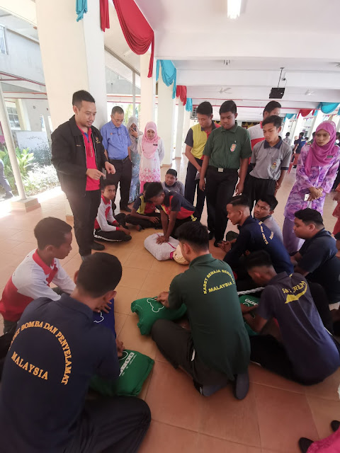 Prosedur Jemput Klinik Kesihatan Untuk Resusitasi Kardiopulmonari CPR dan Heimlich Manoeuvre