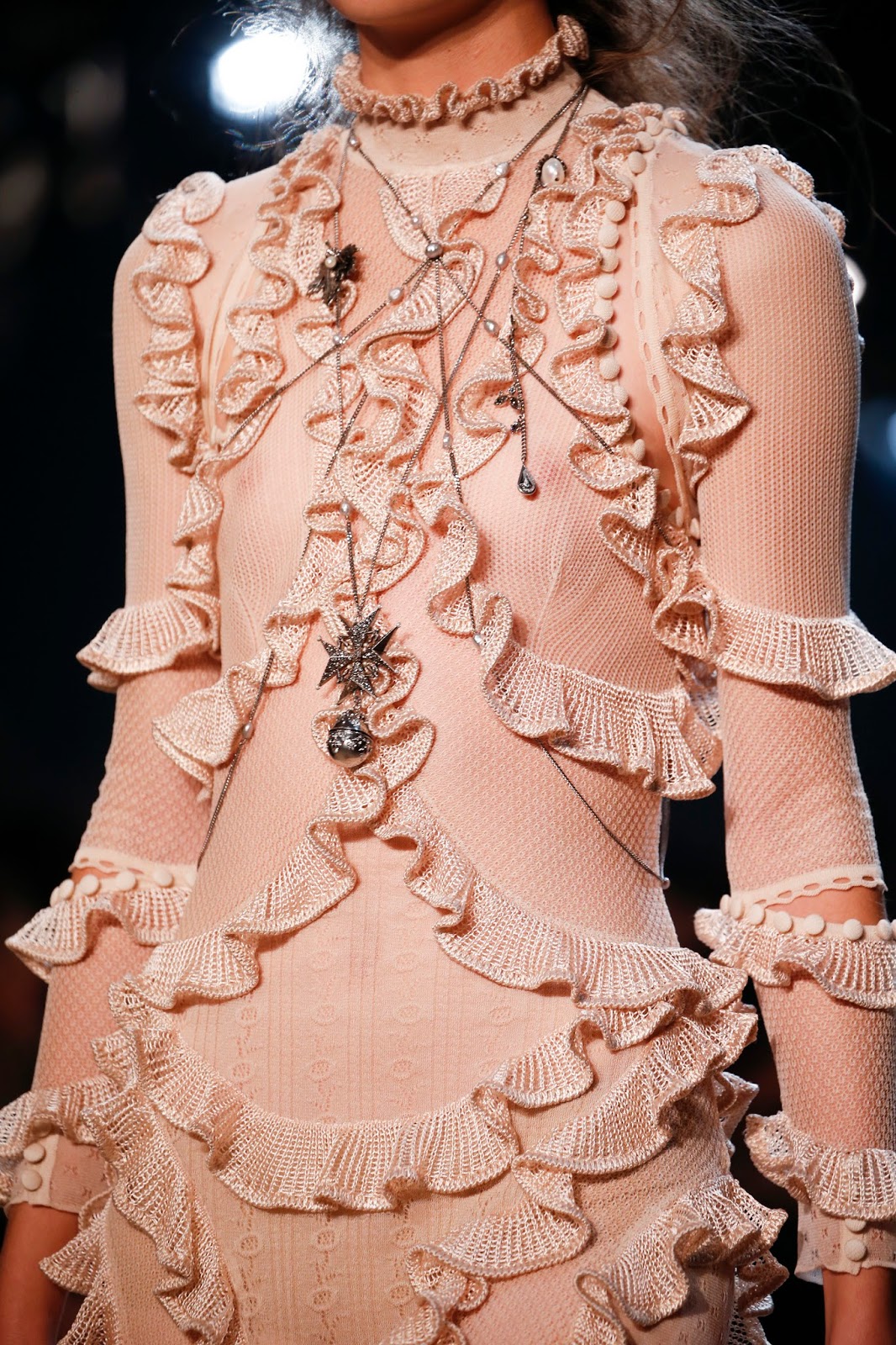 MCQUEEN SPRING 2016 / CATHTIVATED