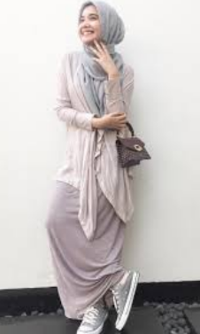 Model Terbaru Baju Muslim Zaskia Sungkar
