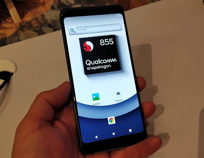 Năm 2019, các smartphone tương lai được hỗ trợ kết nỗi 5G Qualcomm-snapdragon-855-reference-phone-100782235-orig