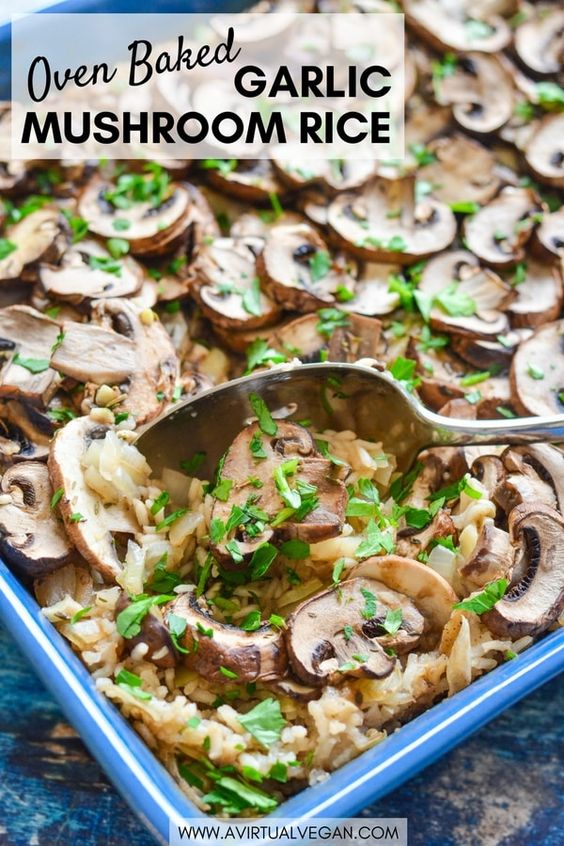 One-pot, Oven Baked Garlic Mushroom Rice. A simple, comforting, no frills kind of meal that you are going to be wanting to make again and again! It also happens to be oil-free & gluten-free. #vegan #mushroomrice #glutenfree #oilfree #mushroom #rice #vegetarian