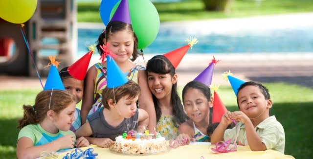 5 Ideas originales para hacer bolsitas de cumple caseras  Temas de fiesta  de cumpleaños, Bolsitas para cumpleaños, Fiestas de cumpleaños para chicos