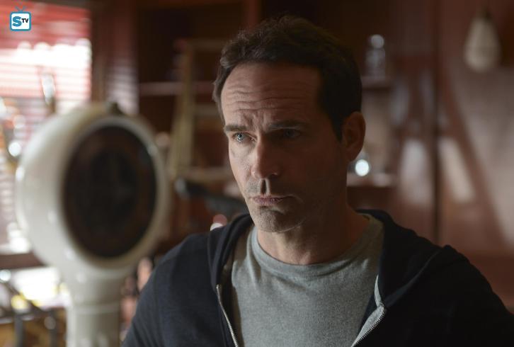 Wayward Pines - Episode 2.09 - Walcott Prep - Promo, Promotional Photos & Press Release