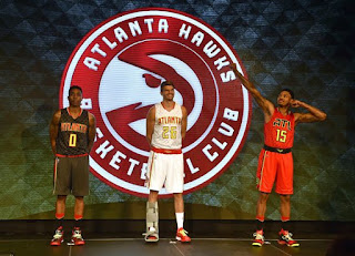 Atlanta Hawks presentan nuevos uniformes para la próxima temporada.