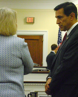 Schapiro and Issa at JOBS Act hearing