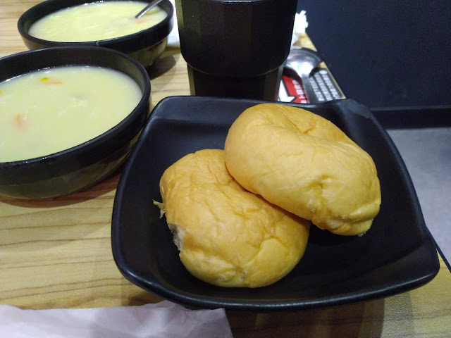 【中永和美食】孫東寶-不使用組合肉的平價高CP值牛排,路邊攤的價格給你餐廳等級的環境與餐點@東吃東吃到處吃