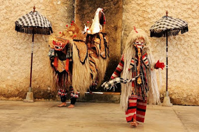 Barong and Rangda - Balinese Hindu Mythology Dance