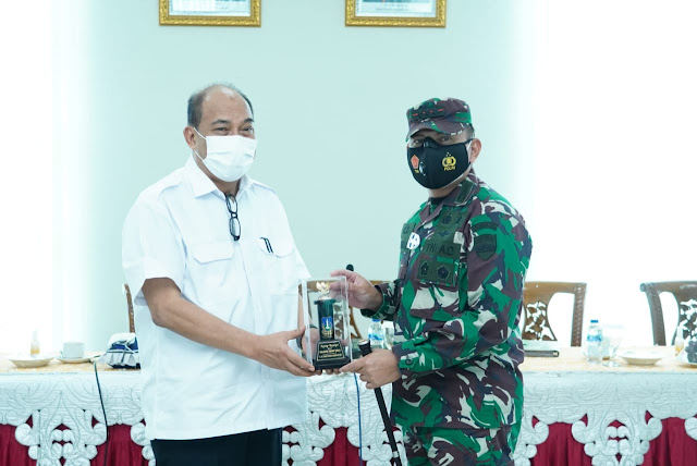 Sambut Kunjungan Kerja Danrem 022/PT, Walikota Paparkan penanganan Covid-19 di Kota Tebingtinggi Sambut Kunjungan Kerja Danrem 022/PT, Walikota Paparkan penanganan Covid-19 di Kota Tebingtinggi