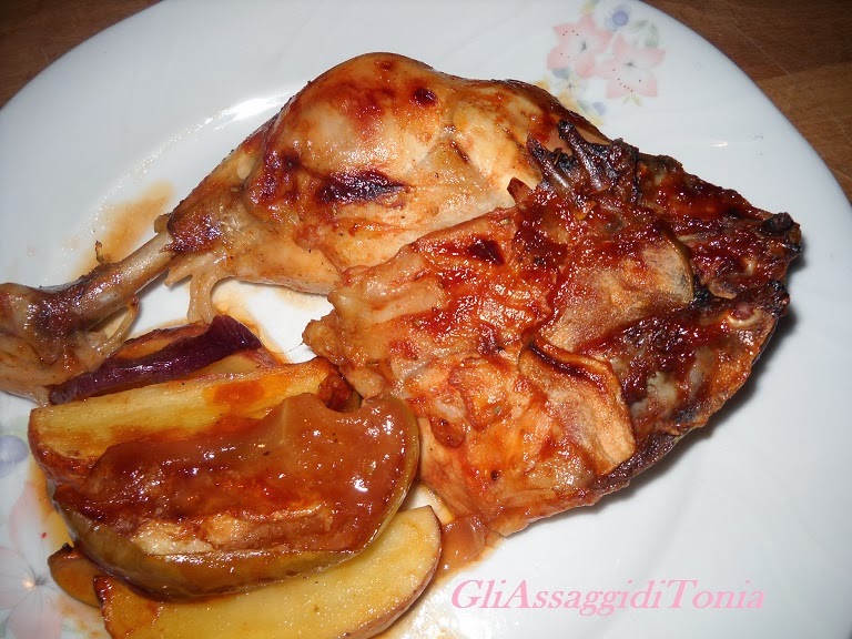 pollo al forno con mele e patate