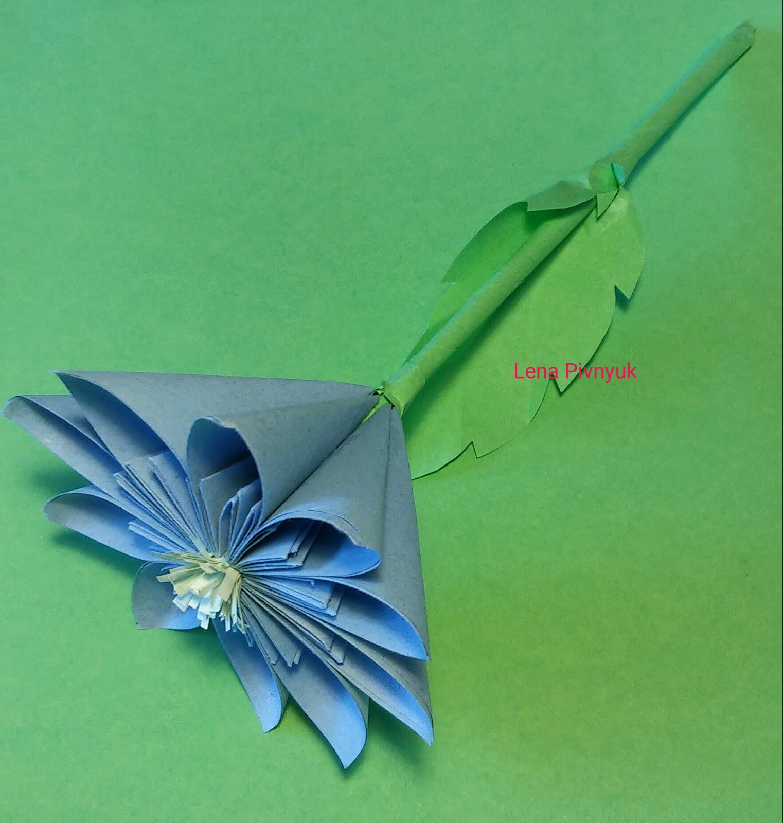 Як зробити квіти з паперу