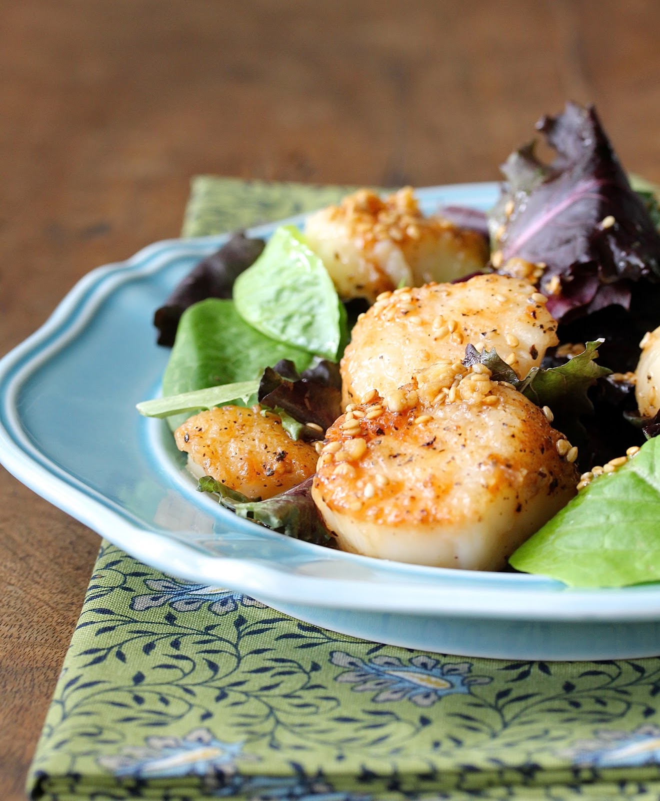 Seared Scallop Salad with Toasted Sesame Seed Ginger Vinaigrette