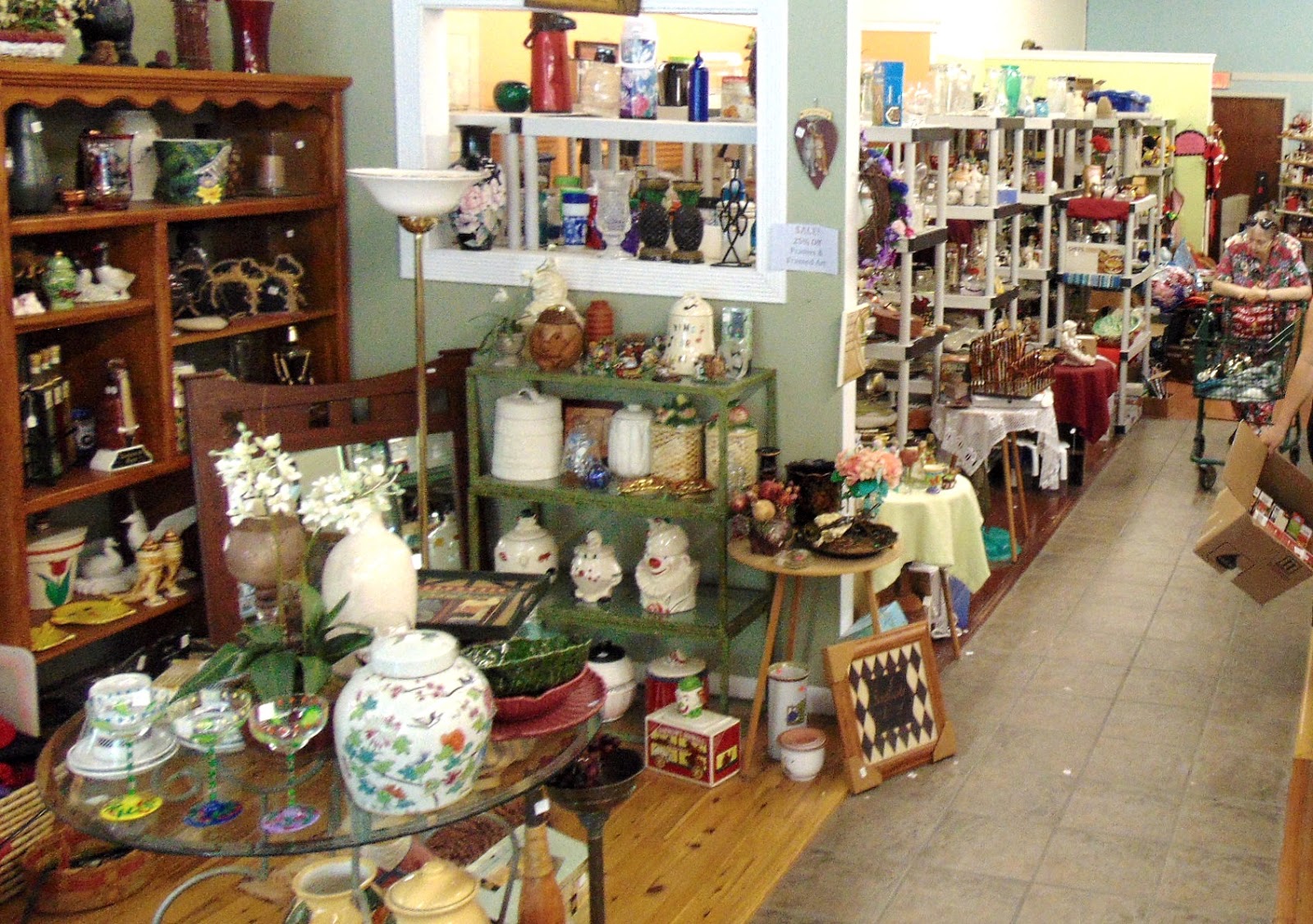 Tammany Family St. Francis Thrift Store & Cat Connection