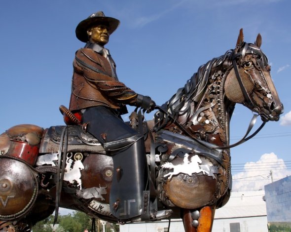 John Lopez arte esculturas metal sucata ferro velho animais rancho americanos