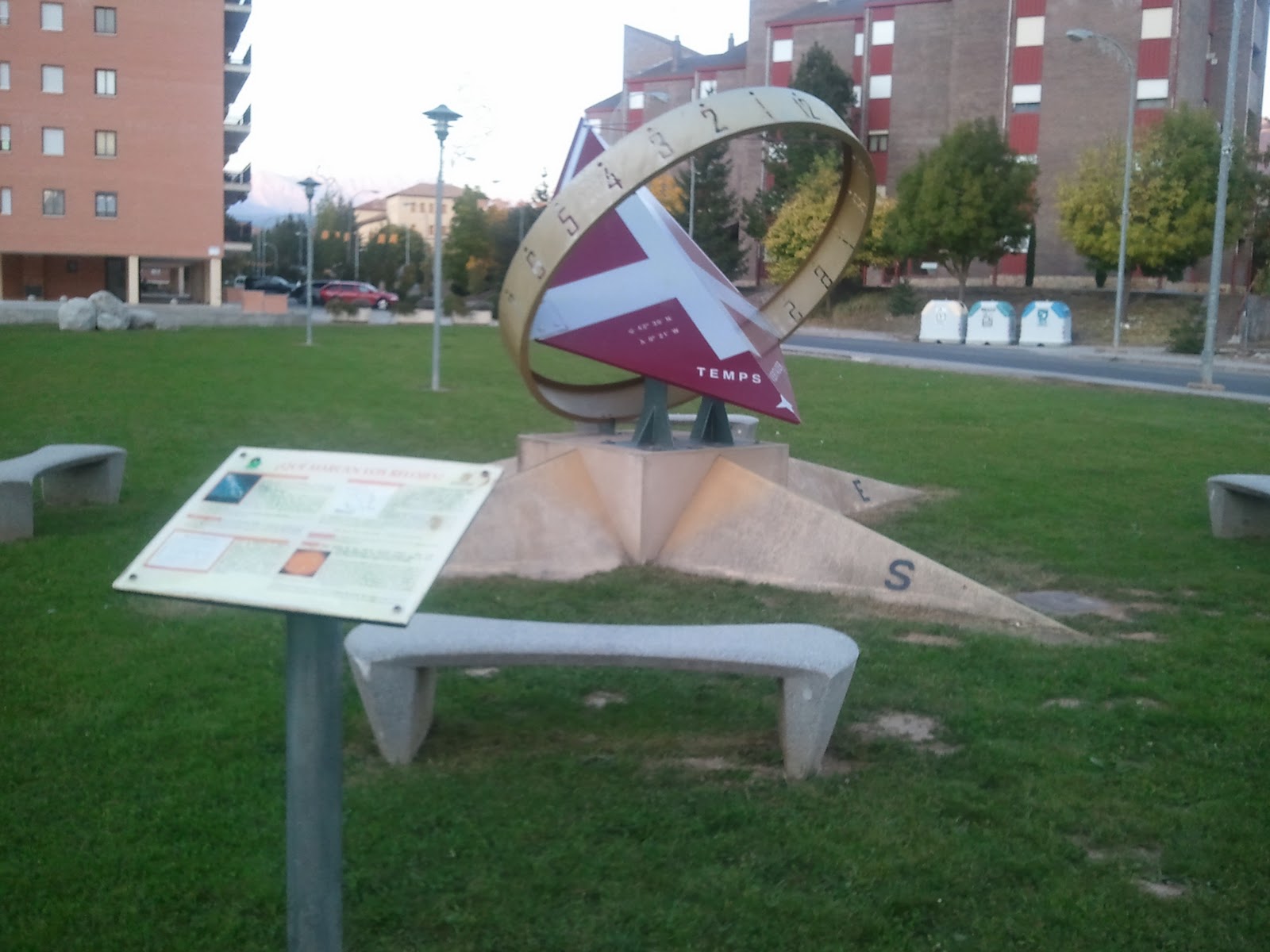 Foto de Reloj de Sol del Puente Sardas en Sabiñánigo, Huesca