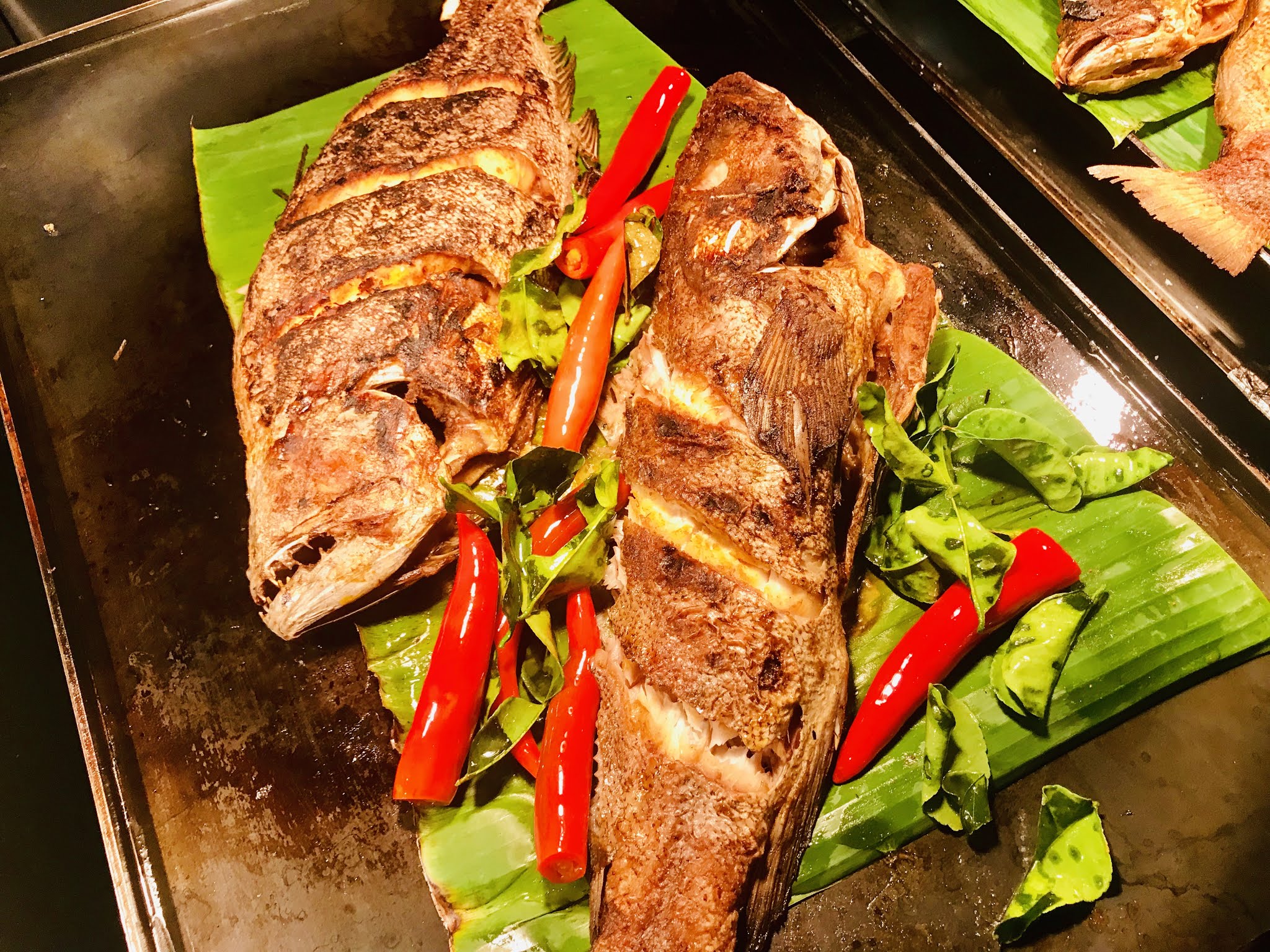 Weekend Seafood Buffet at Hilton Hotel Kota Kinabalu Weekend Seafood Buffet at Hilton Hotel Kota Kinabalu