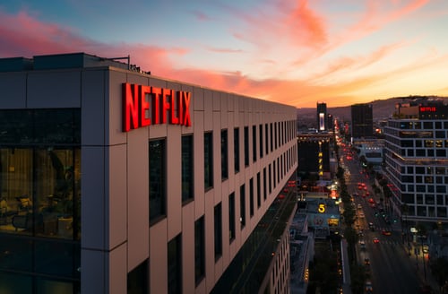 Netflix continues to grow. Now, another idea for the company is to set up a gadget shop. The store is available at Netflix.shop What can you buy 