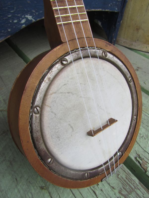 c.1930 "California Style" Banjo Ukulele