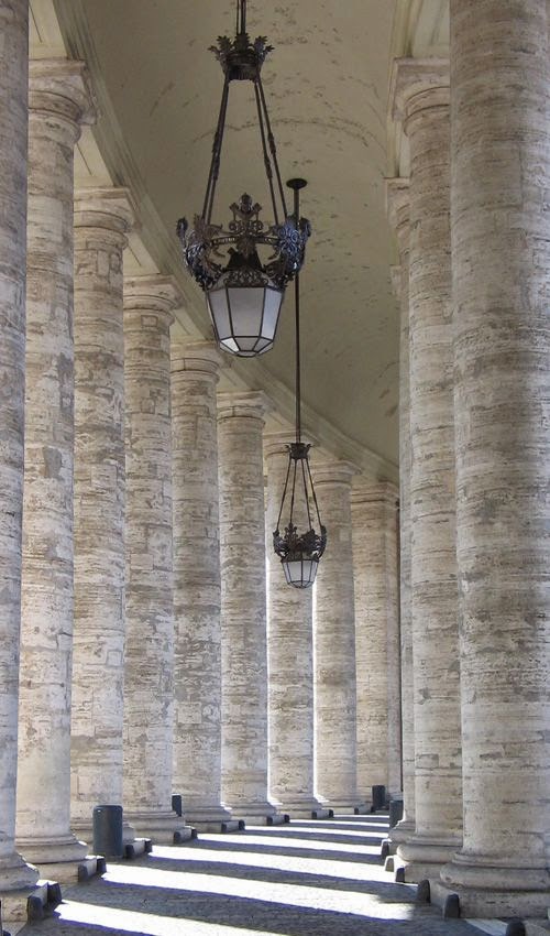 List of Pictures Pillars, The Vatican, Rome