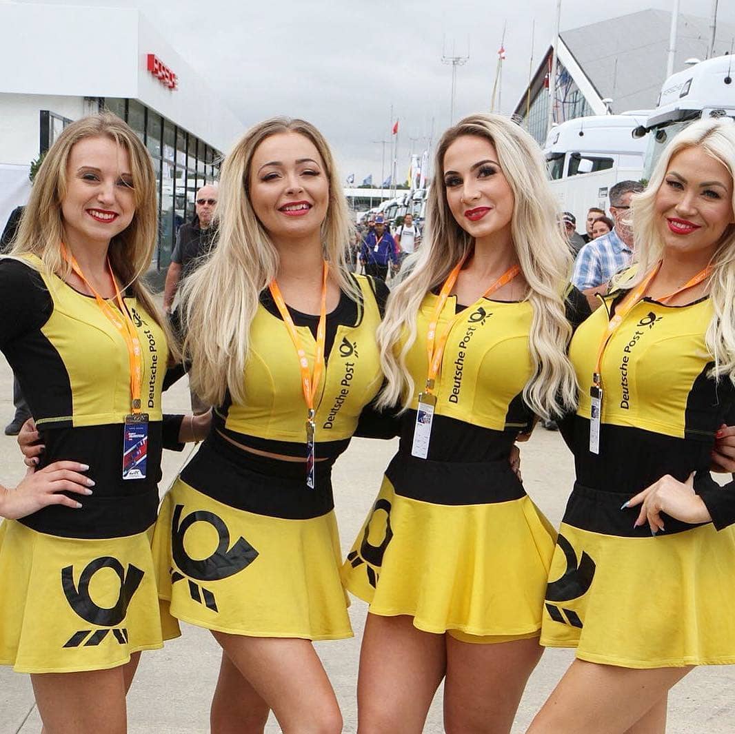 Sexy grid girls Formula 1