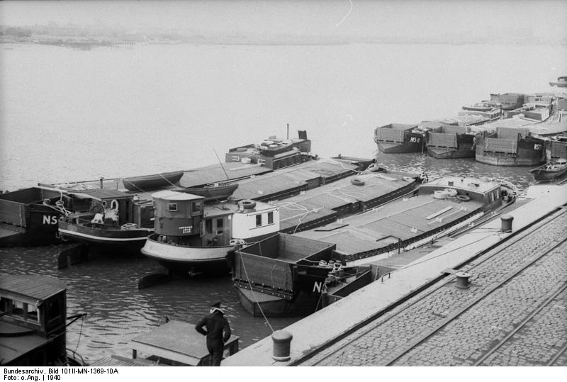 World War Two Daily September 19 1940 Disperse The Barges