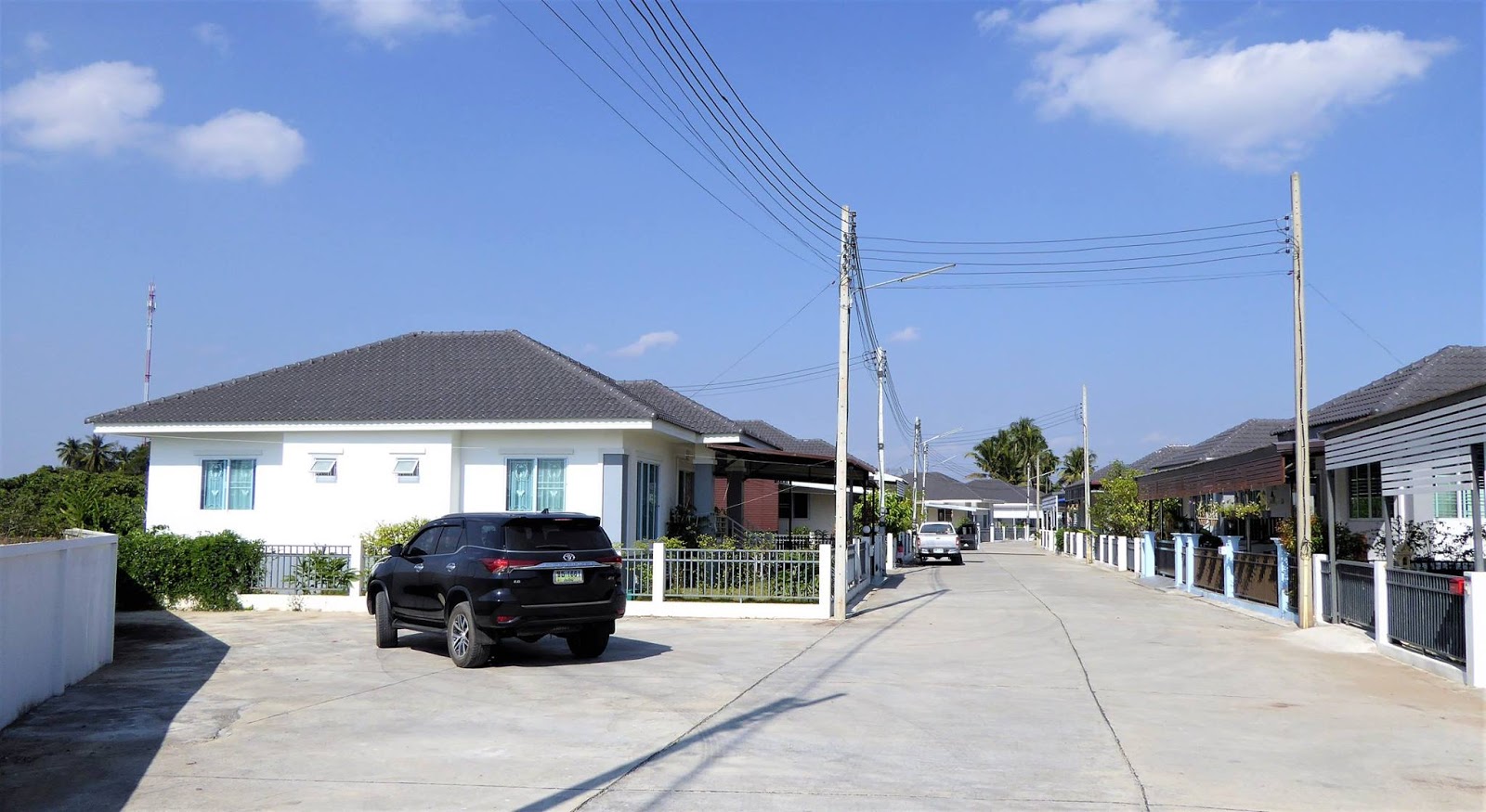 These three bungalow house plan consists of 1-3 bedrooms, 1-2 bathroom, kitchen, a living room and a terrace outside. With a living area of approximately under 115 square meters in construction costs more than 670,000 baht (19,400 USD)