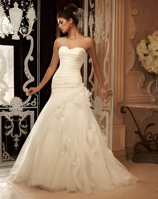 elegant-wedding-dresses-Casablanca-Bridal-spring-2013.jpg