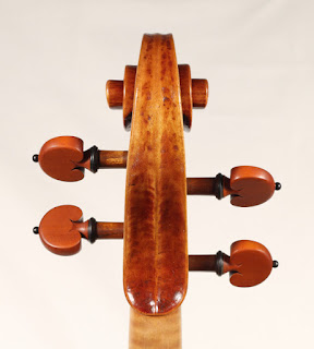 Copy of a Andrea Guarneri Viola Scroll by Nicolas Bonet Luthier - Volute d'un alto en copie de Andrea Guarneri par Nicolas Bonet Luthier