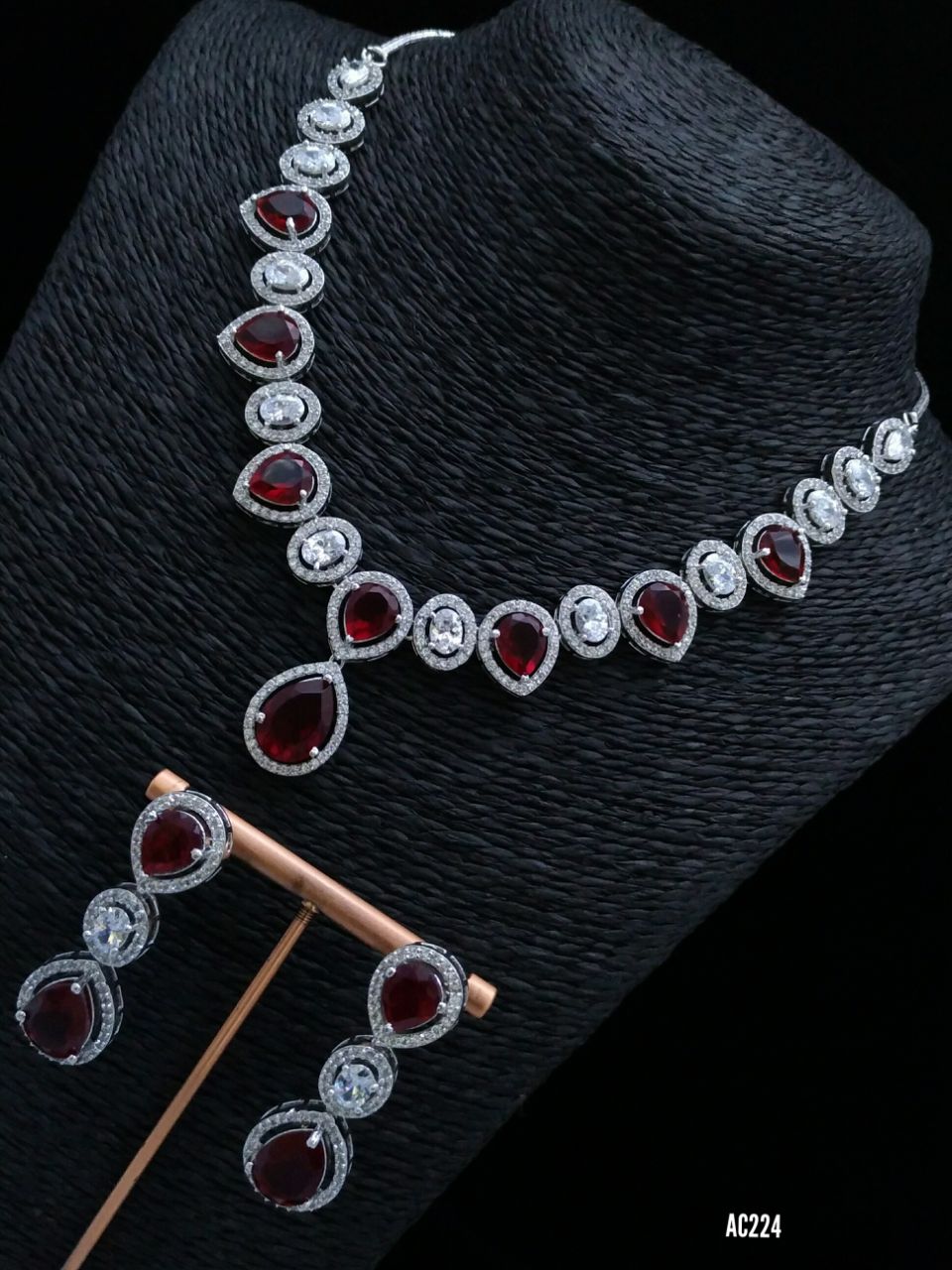 Trendy designer Necksets Buy Online Neck Sets