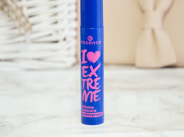 Lana Talks | Essence I Love Extreme Volume Mascara Waterproof 