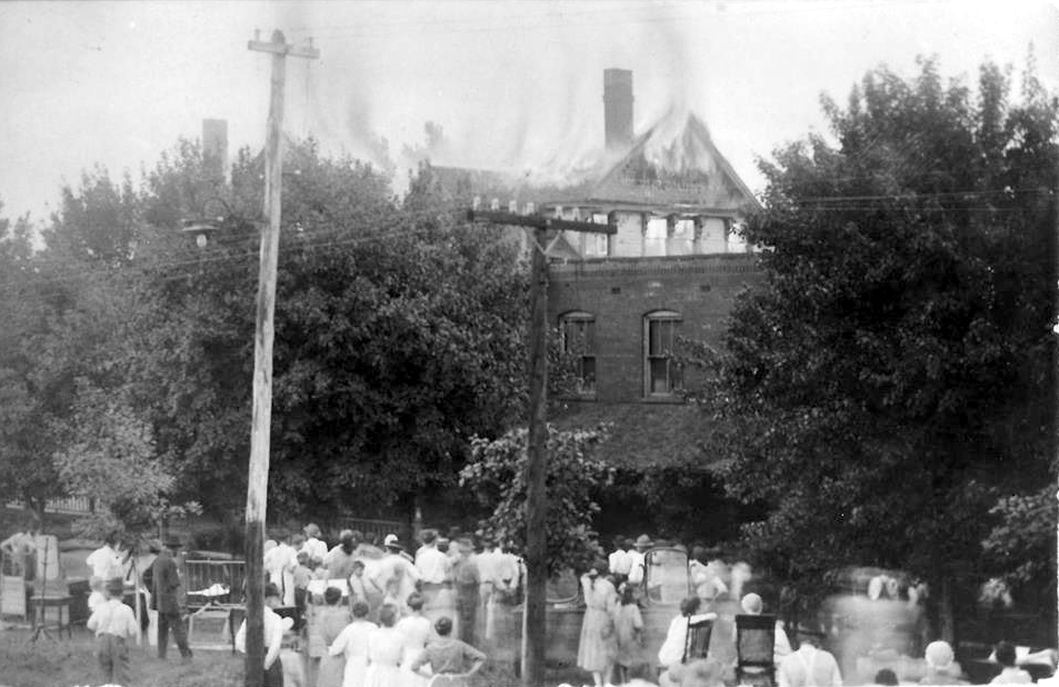 The Digital Research Library of Illinois History Journal™ The Famous