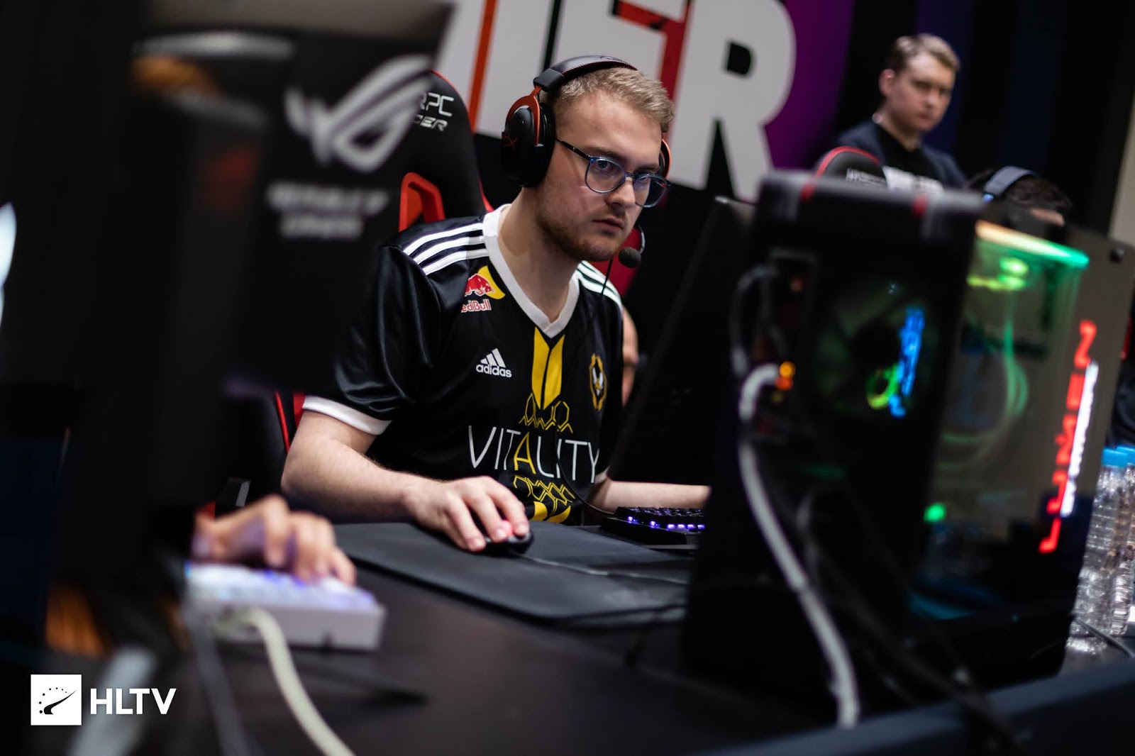 Vitality がalexに60万ドル 約6500万円 の移籍金を設定か Faze 含む複数のチームがalexを検討