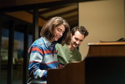 Gaby Hoffman and Jay Duplass in Transparent Season 3