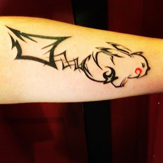 Tatuaje tribal de Pikachu