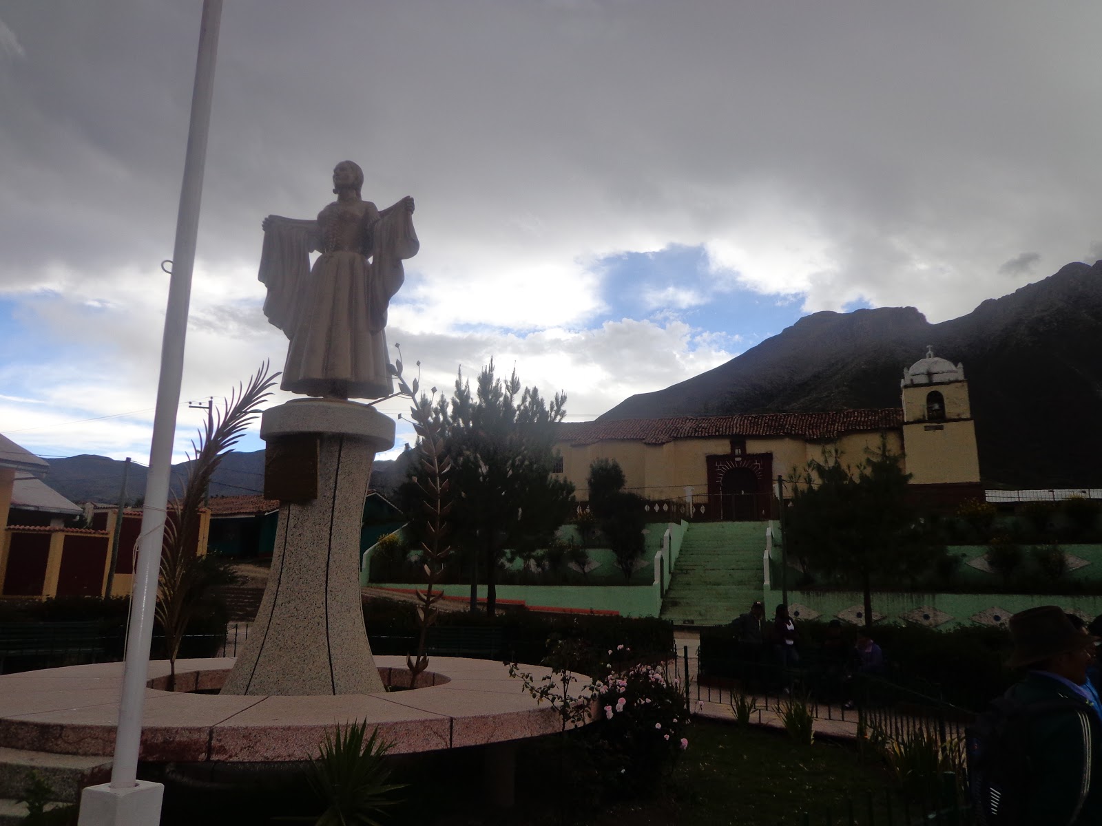 O L F A A C LICENCIADOS DE LAS FF.AA DEL DISTRITO DE PARAS PROVINCIA