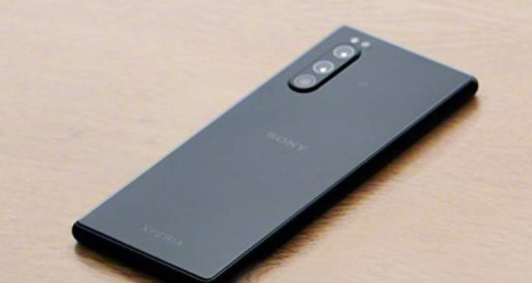 صورة رسمية لهاتف Sony Xperia 2 الجديد مع جميع التفاصيل