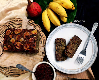 Fresh figs & banana bread