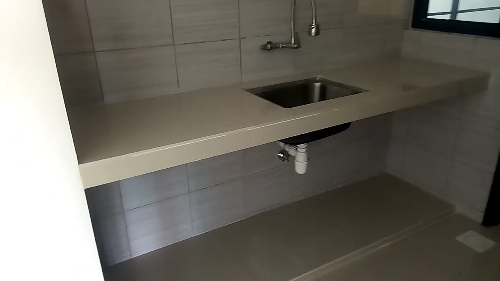 Table Top Kitchen Meja Dapur Konkrit Tile Warna Cerah Satu Table Top Kitchen Meja Dapur Konkrit Tile Warna Cerah Satu