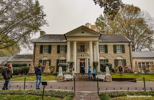 A mansão de Graceland, onde Elvis Presley morou entre 1957 e 1977