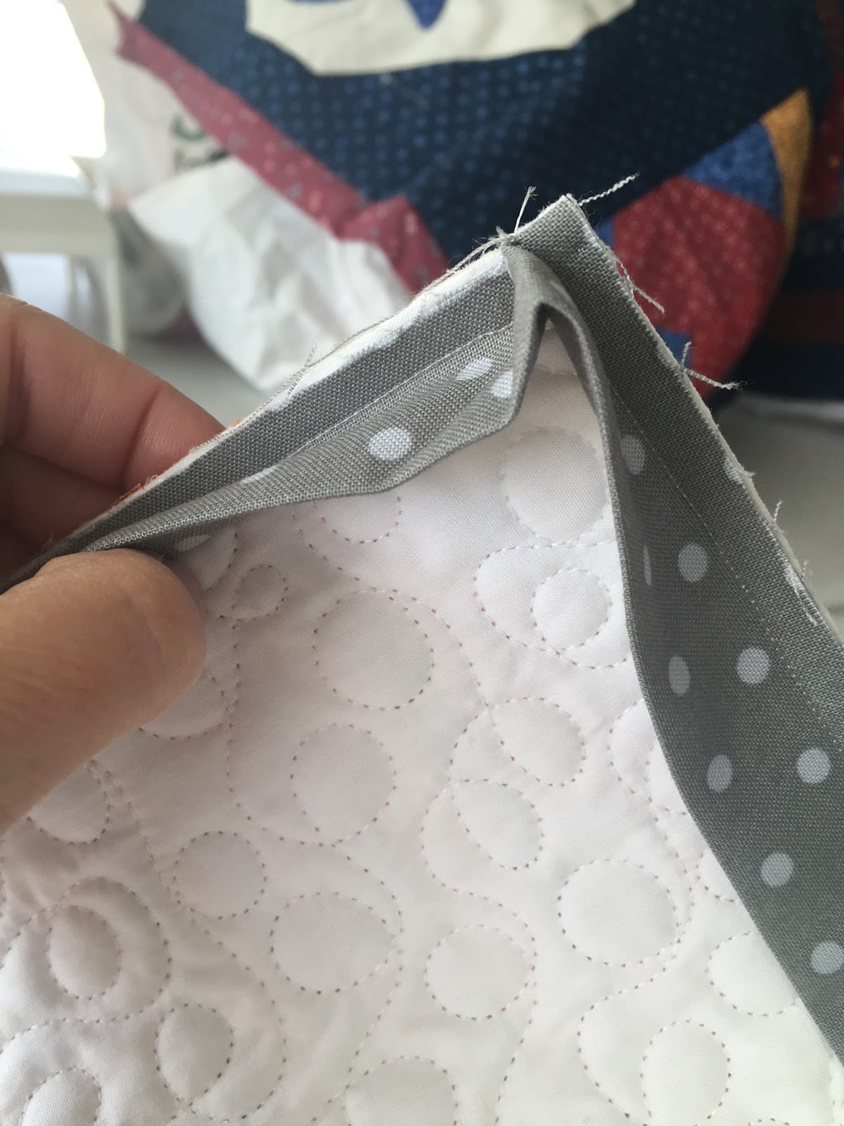 Tuesday Tip Invisible Join Binding with Mitered Corners Start to F