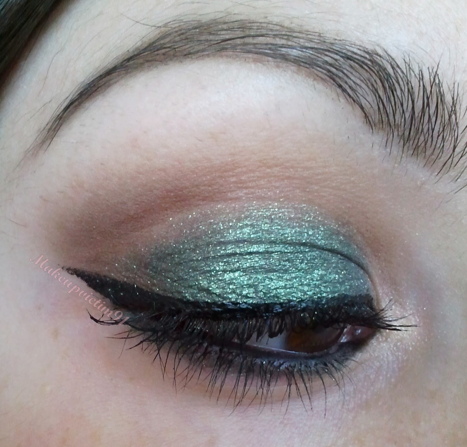 Lucky Green MakeUp Look + Review Ombretto Cotto Wet & Dry "Forest