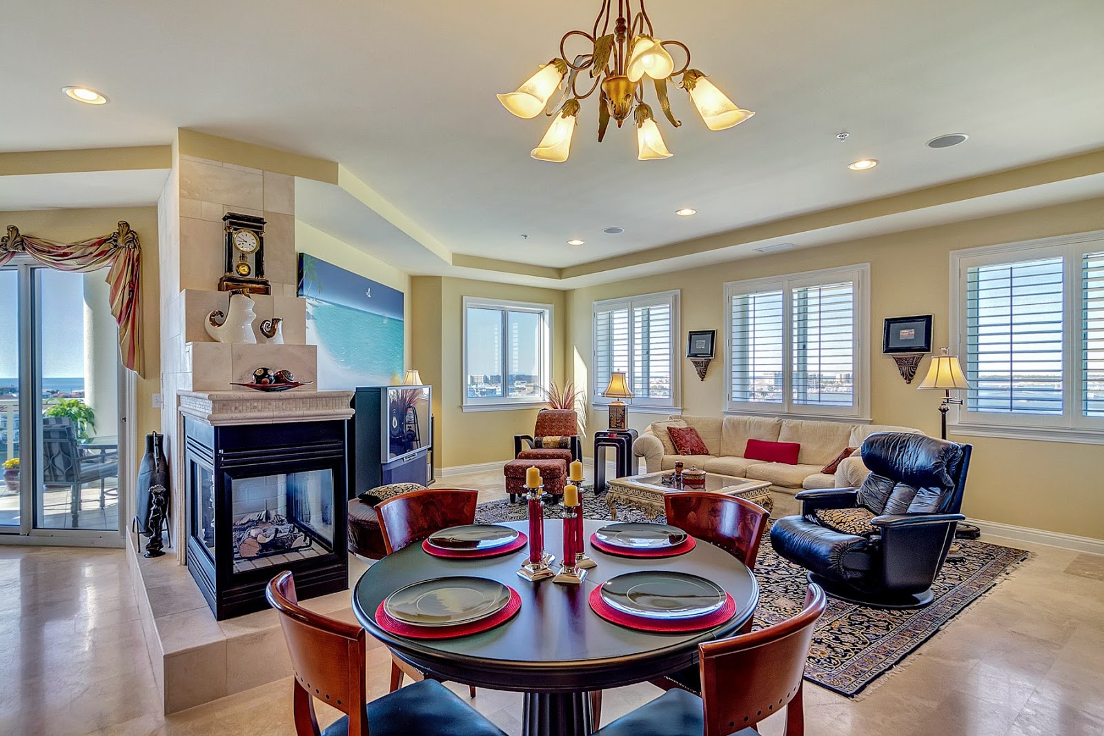 Azure Waterfront Grand Harbor Oasis with Incredible Waterviews