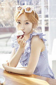 More of SNSD TaeYeon's charming pictures from banila co. - Wonderful ...