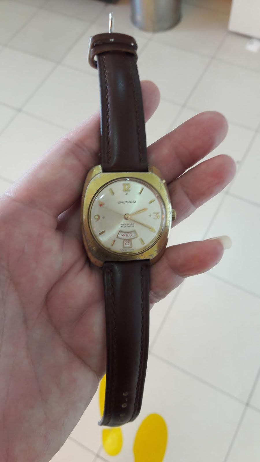 BAKUL JAM SOLD VINTAGE WALTHAM CALENDAR TUMPUK d