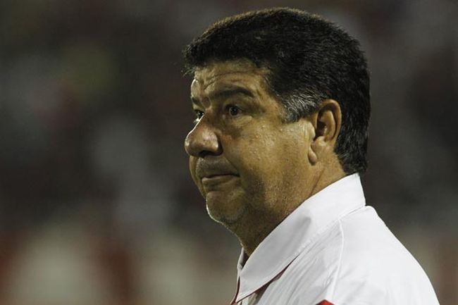 Valor gasto pelo Flamengo em rescisões de treinadores pagaria