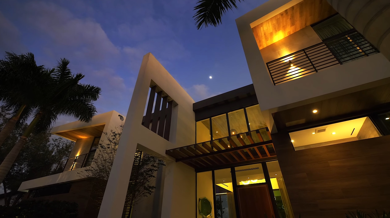 51 Photos vs. 2690 Hackney Rd, Weston, FL Luxury Home Interior Design Tour